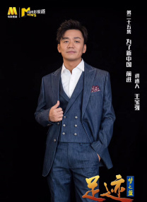 美女扒开胸罩